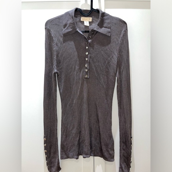 Button-detail Sweater - Picture 2 of 3